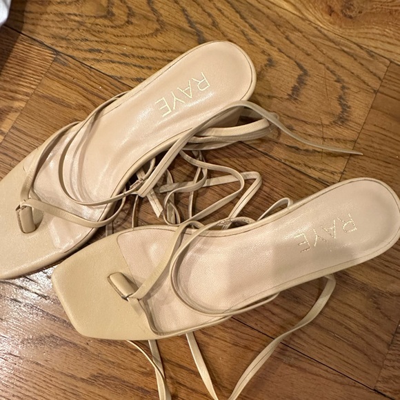 Raye Syrah nude heel size 6 worn once - Picture 2 of 3